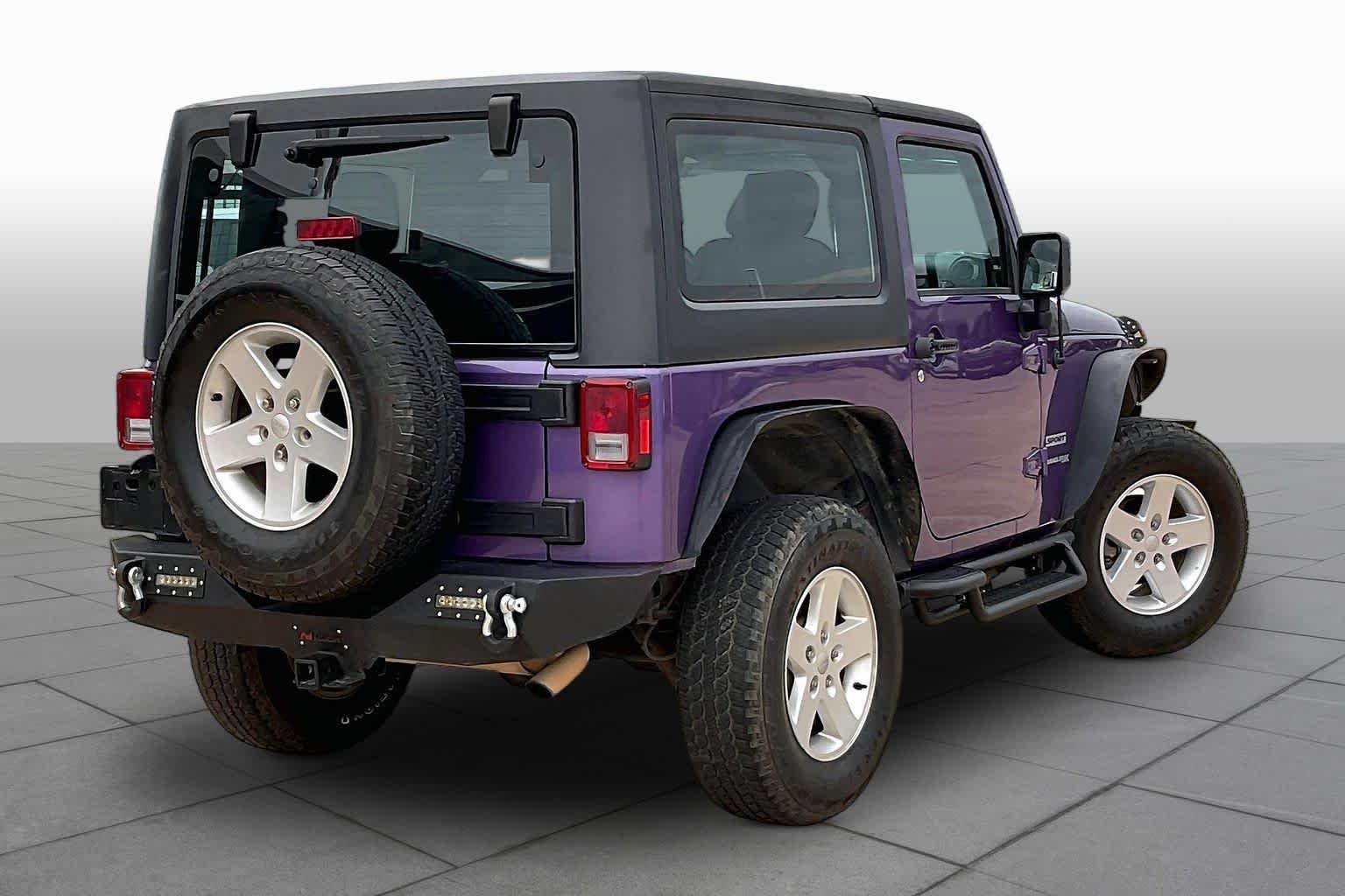Used 2018 Xtreme Purple Pearlcoat Jeep Sport S image 13