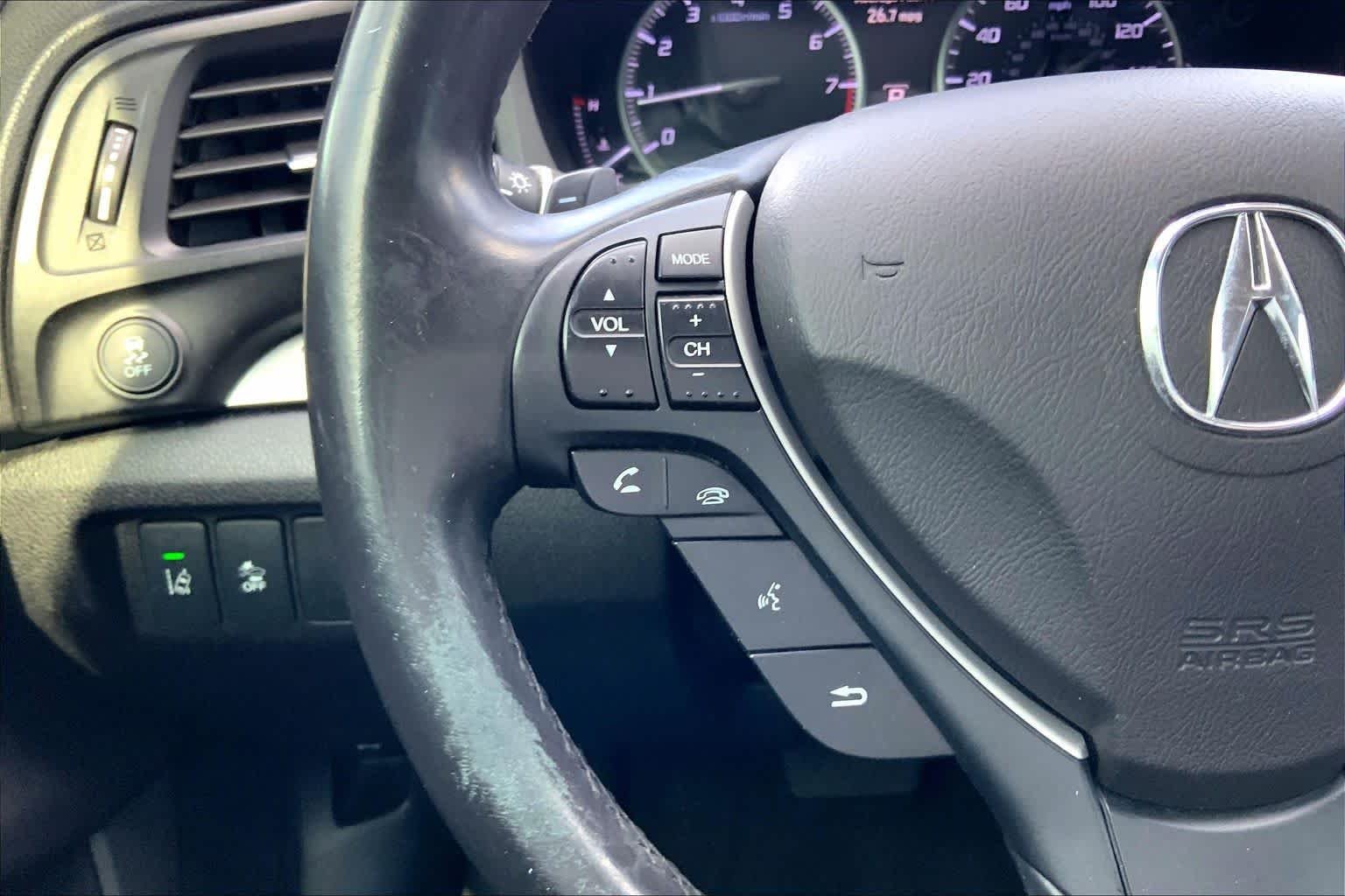 Used 2019 Platinum White Pearl Acura  image 23