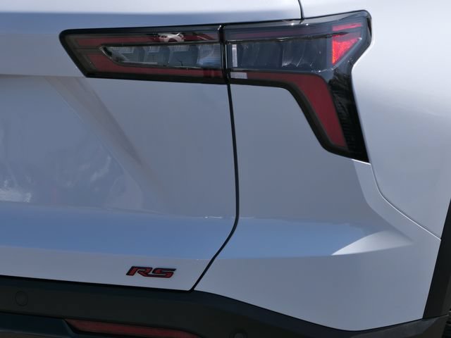 New 2027 Polar White Tricoat Chevrolet RS image 4