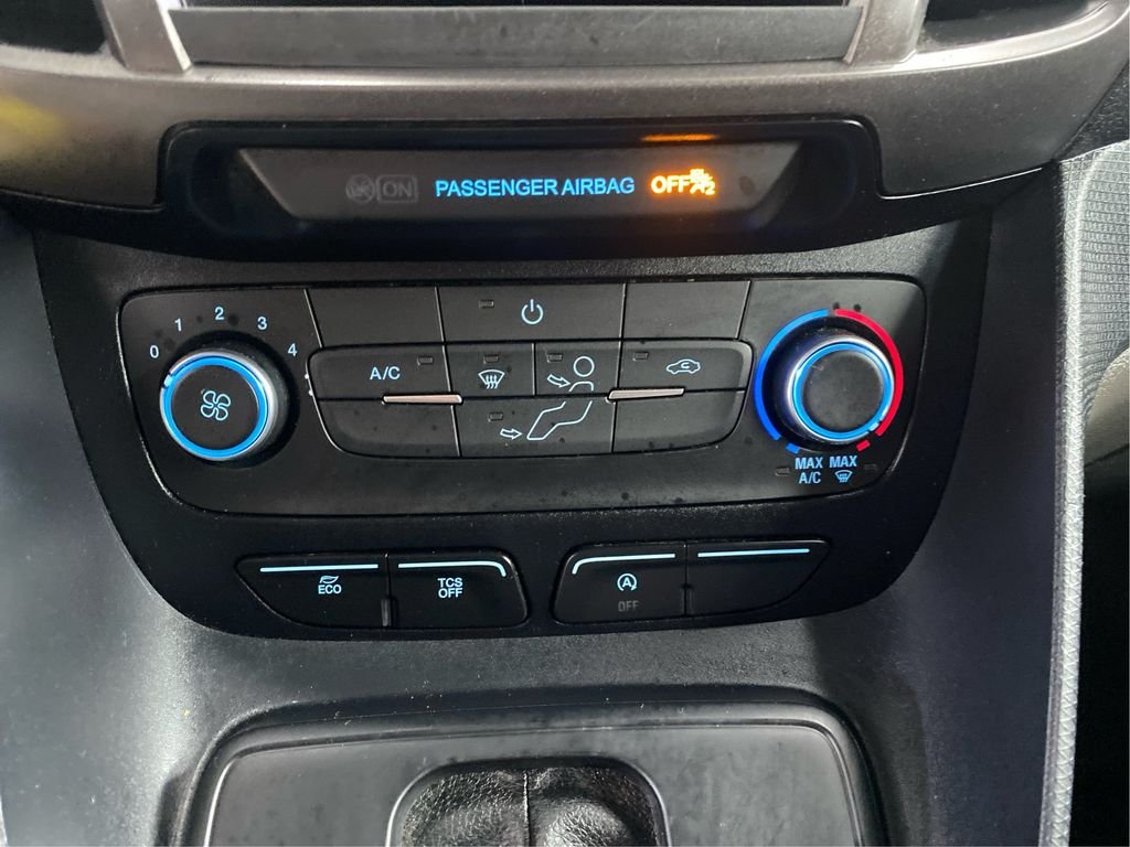 Used 2023 White Ford XL image 19