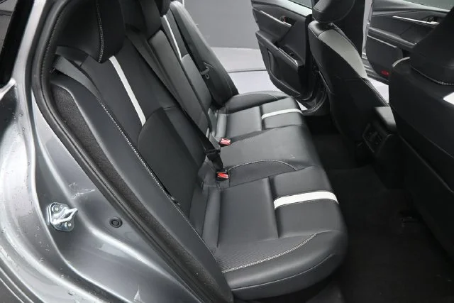 Used 2025  Toyota SE image 16