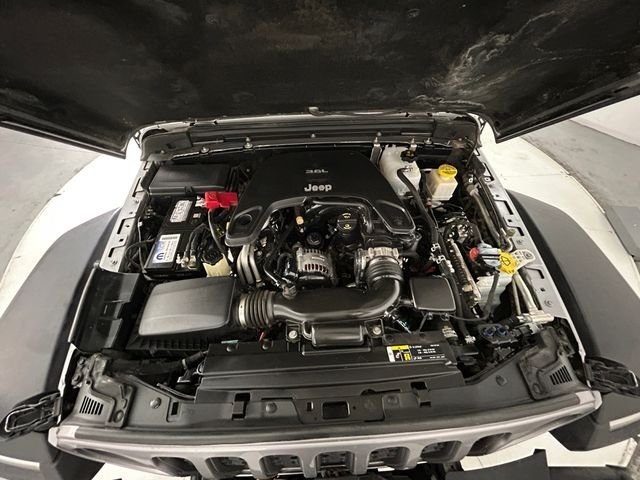 Used 2020 Silver Jeep Rubicon image 21