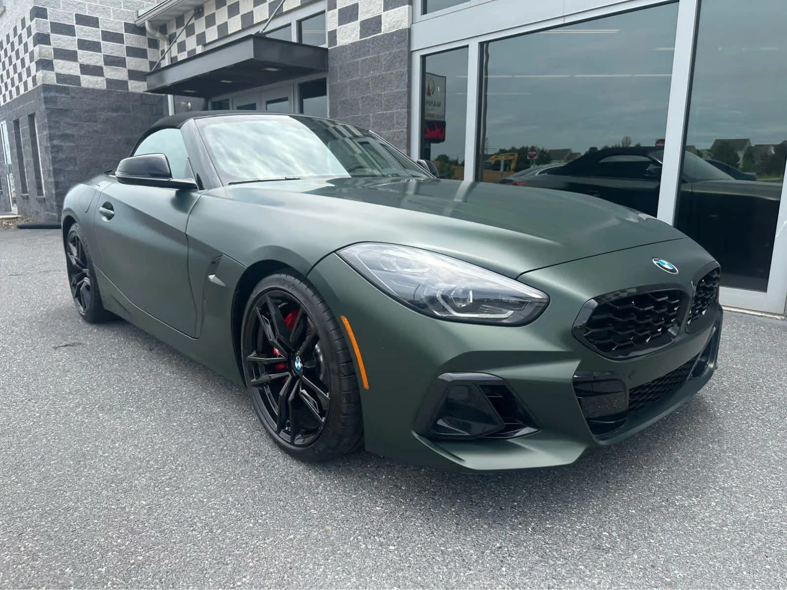 2025 BMW Z4 M40i's photo