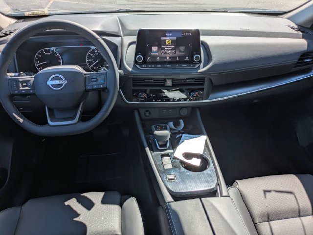 2026 Nissan Rogue SV - Photo 8