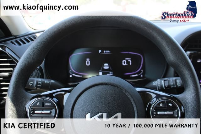 Used 2025 Red Kia S image 21