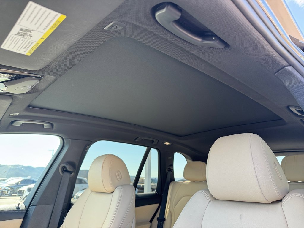 Used 2022 Green Metallic BMW sDrive40i image 18