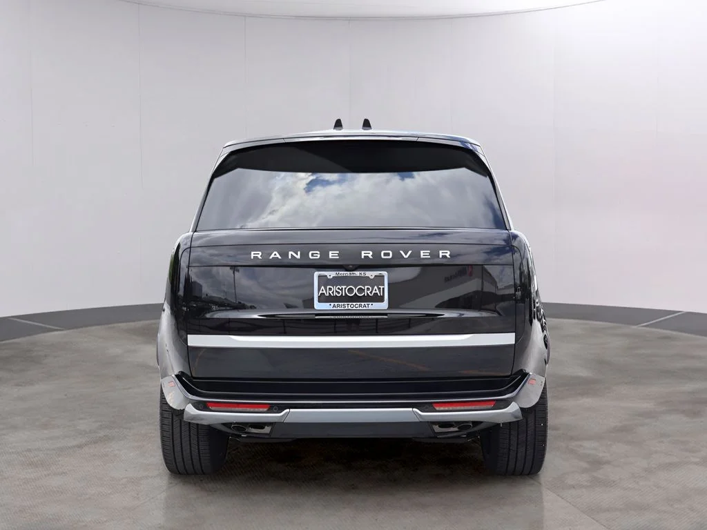 Certified Used 2025 Santorini Black Metallic Land Rover Autobiography image 6
