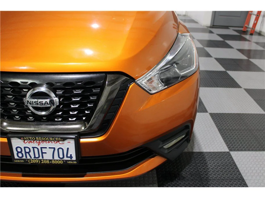 Used 2020 Monarch Orange/Super Black Nissan SR image 8