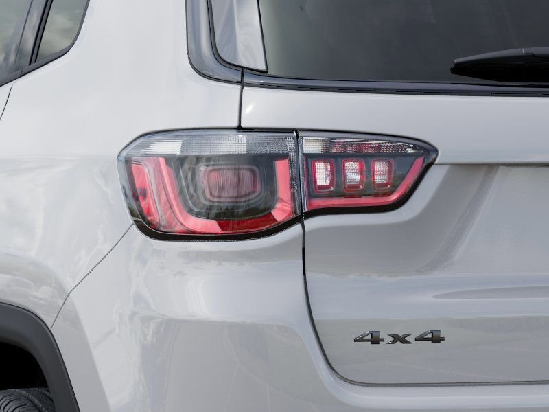 2025 Jeep Compass Limited - Photo 9