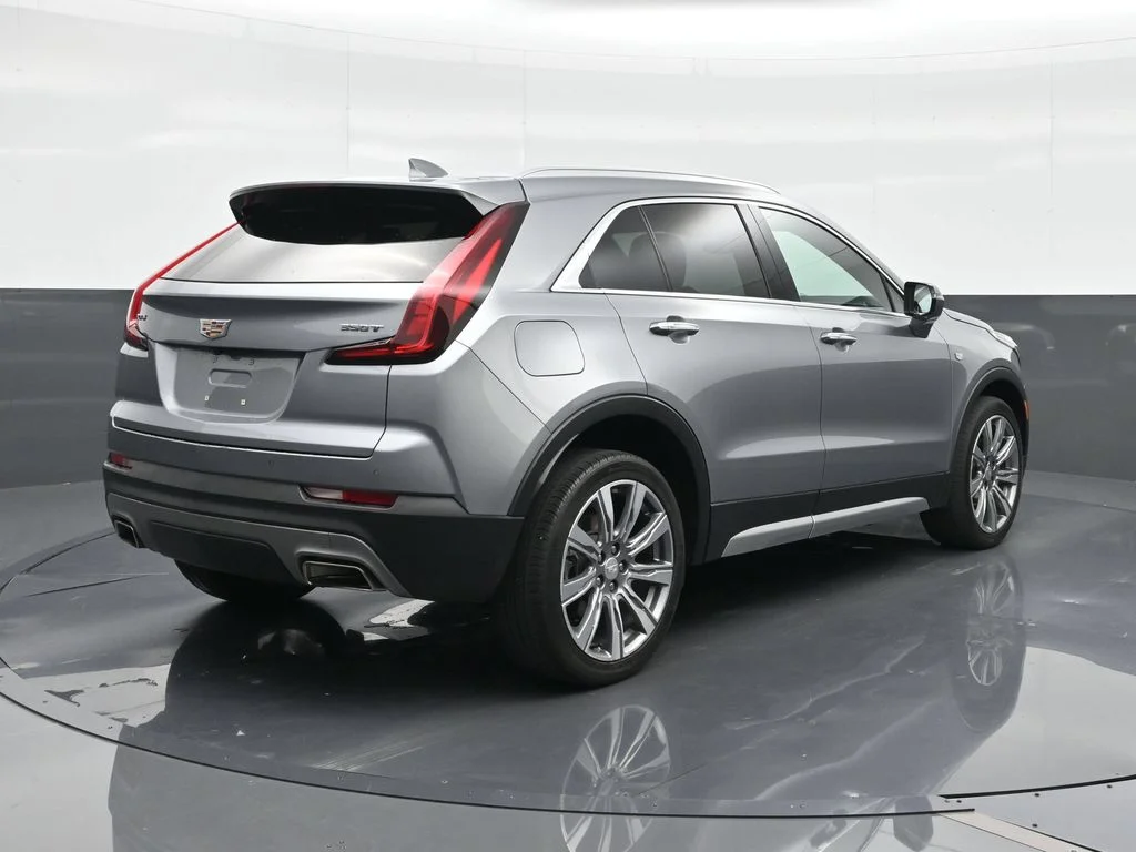 Used 2023 Silver Cadillac Premium Luxury image 5