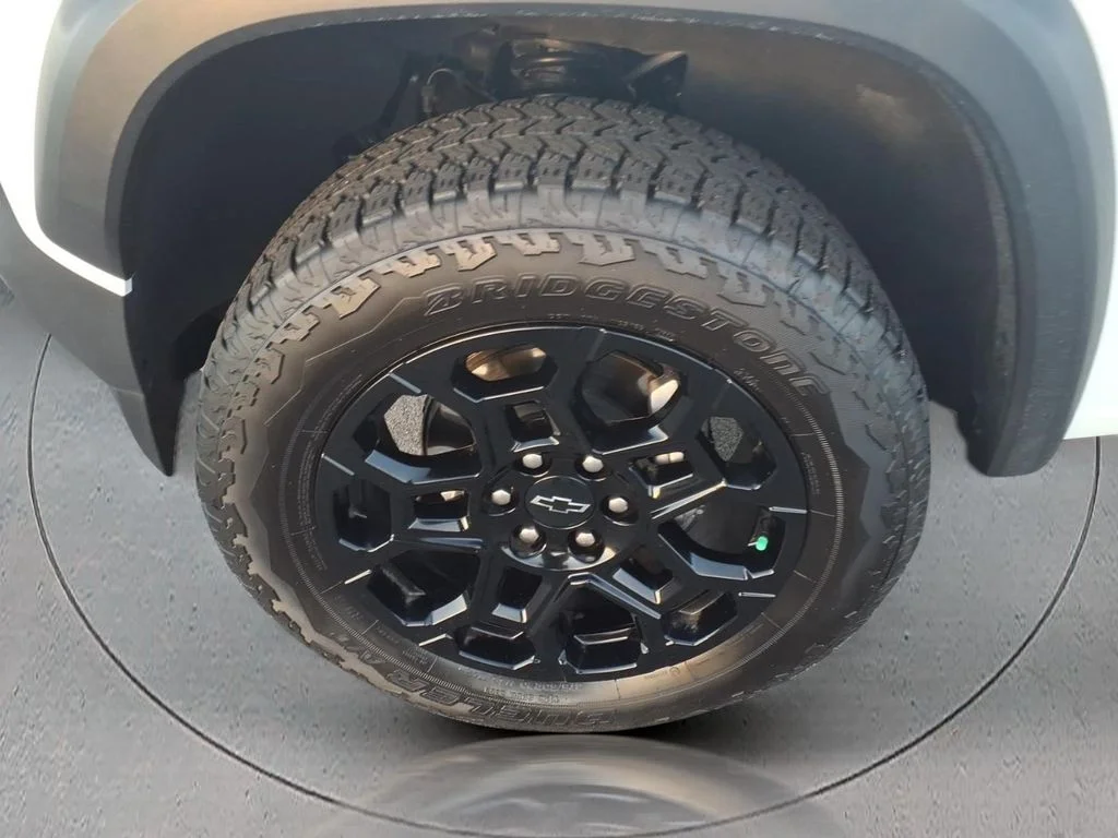 Used 2026 White Chevrolet Trail Boss image 6