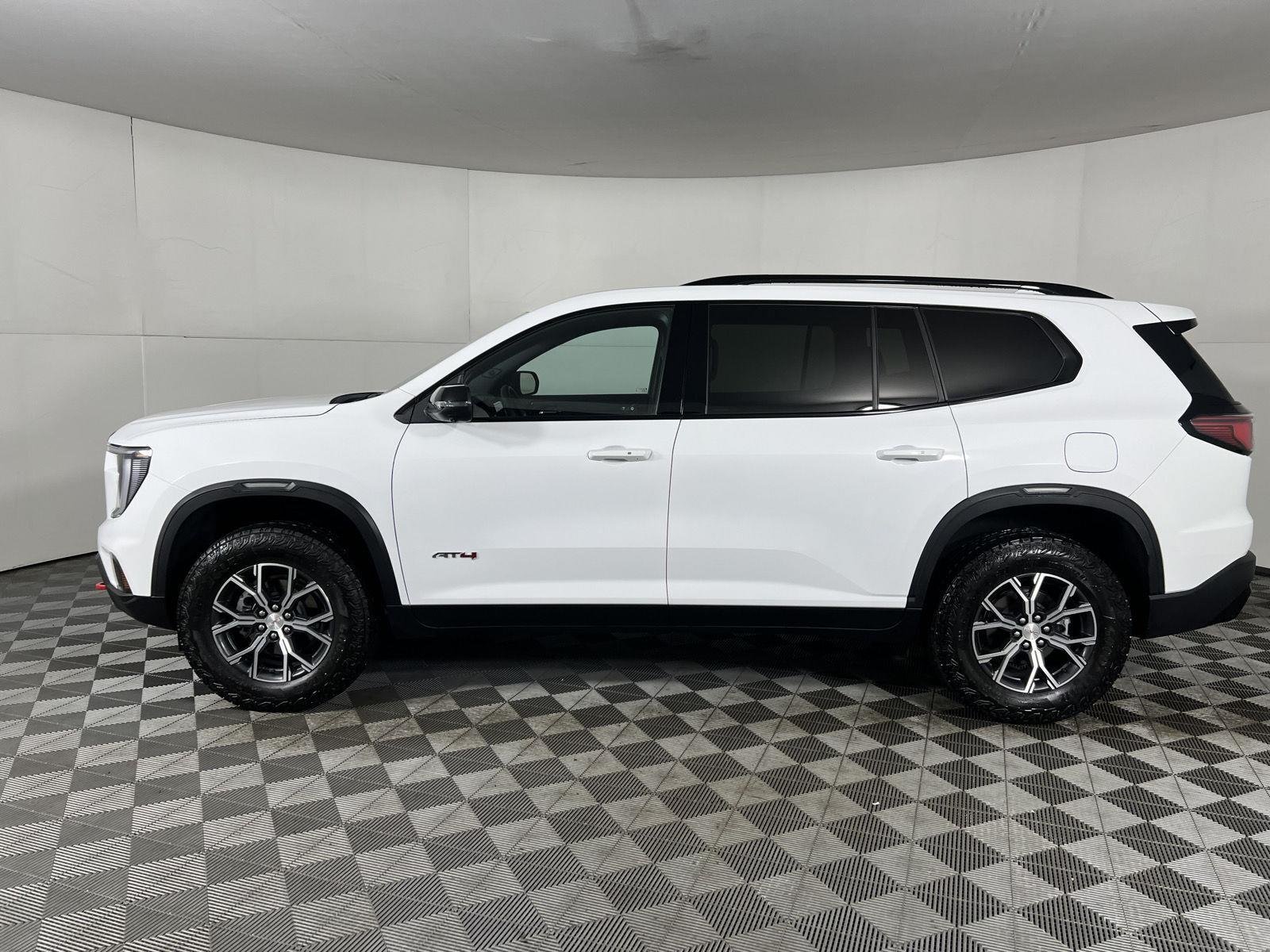 Used 2025 Summit White GMC AWD AT4 image 4