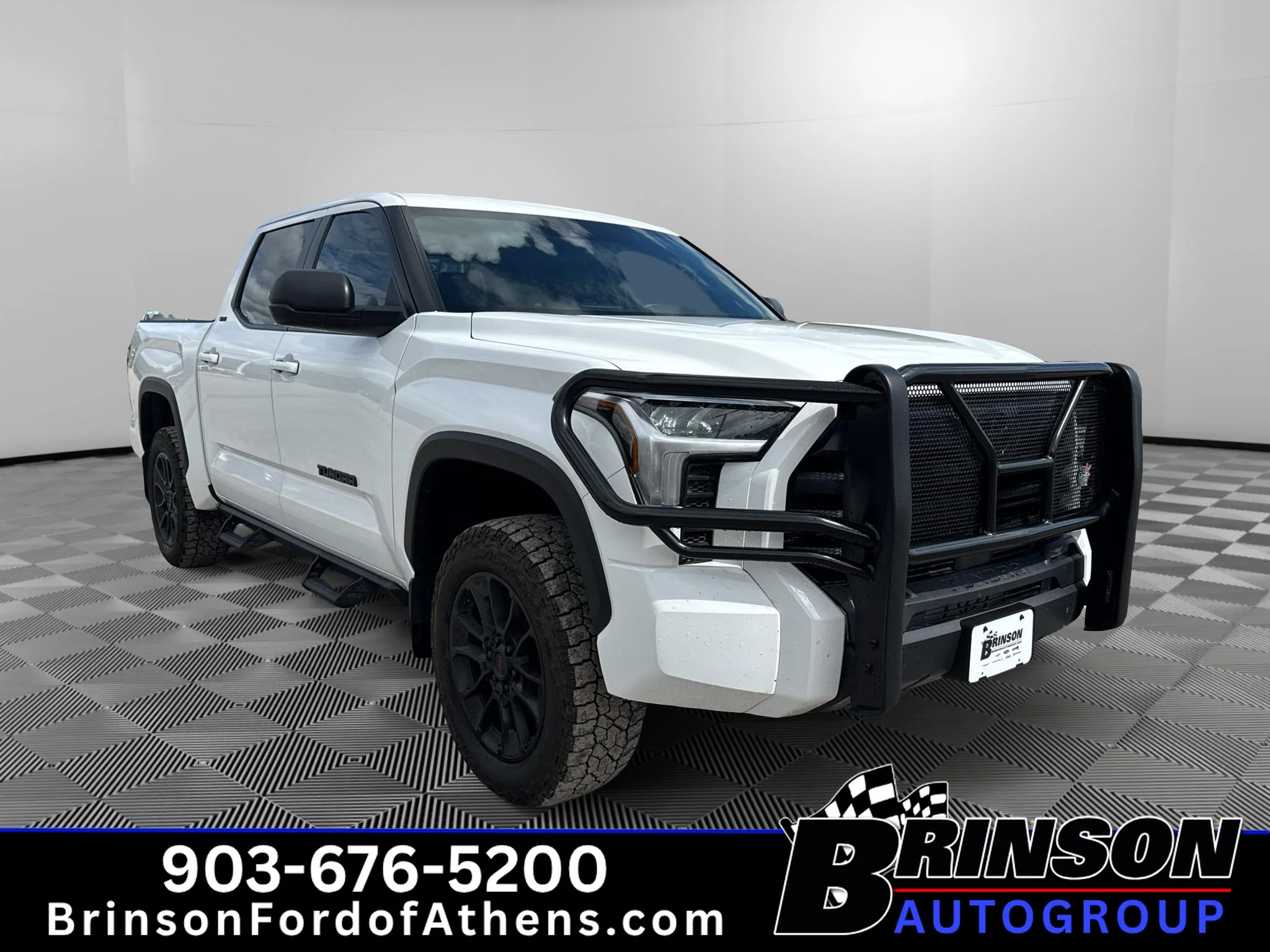 Used 2025 Ice Cap Toyota SR5 image 3