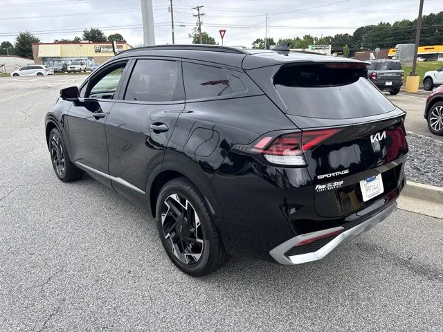 Used 2023 Black Kia SX-Prestige image 6