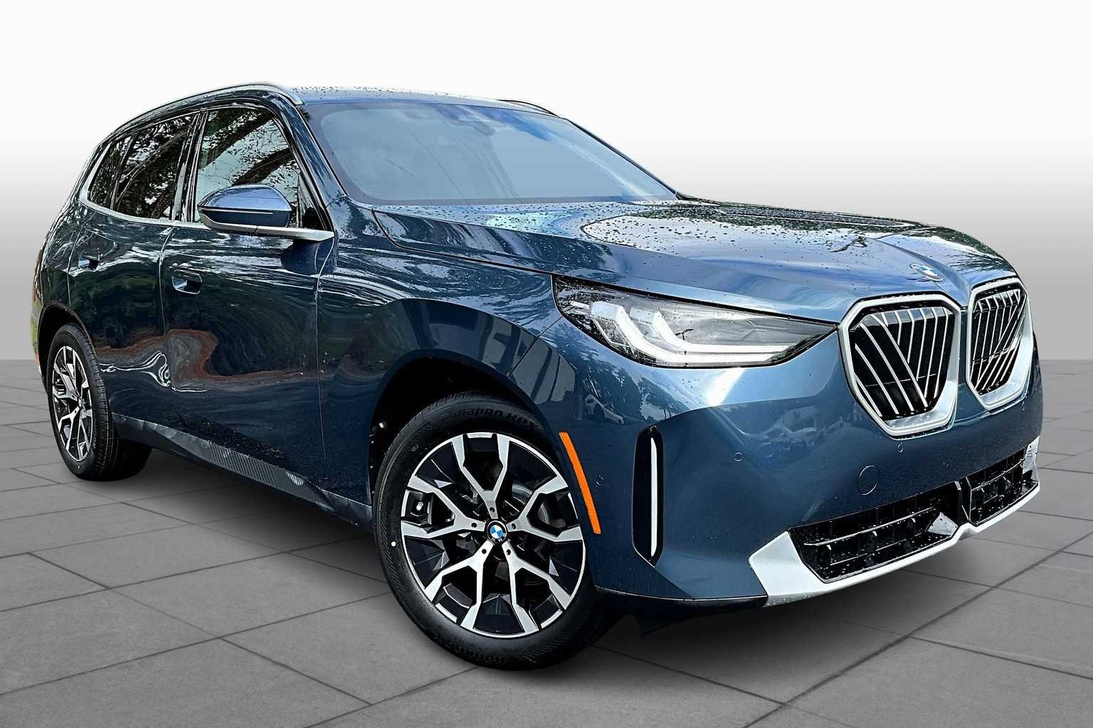 New 2026 Arctic Race Blue Metallic BMW 30 xDrive image 2
