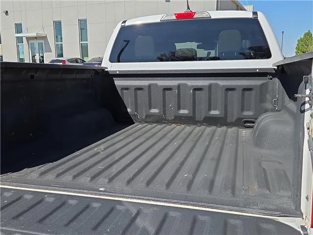 Used 2023 Oxford White Ford XL 4x4 SuperCrew 5 ft. box 126.8 in. WB image 7