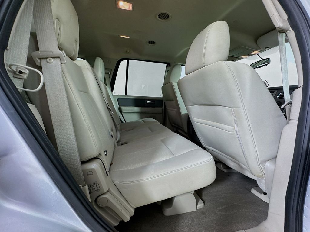 Used 2013 Ingot Silver Ford XLT image 32