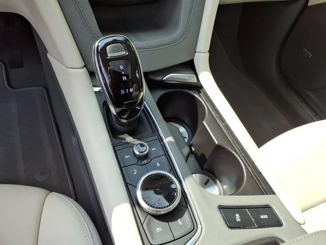 2025 Cadillac XT5 Premium Luxury - Photo 9