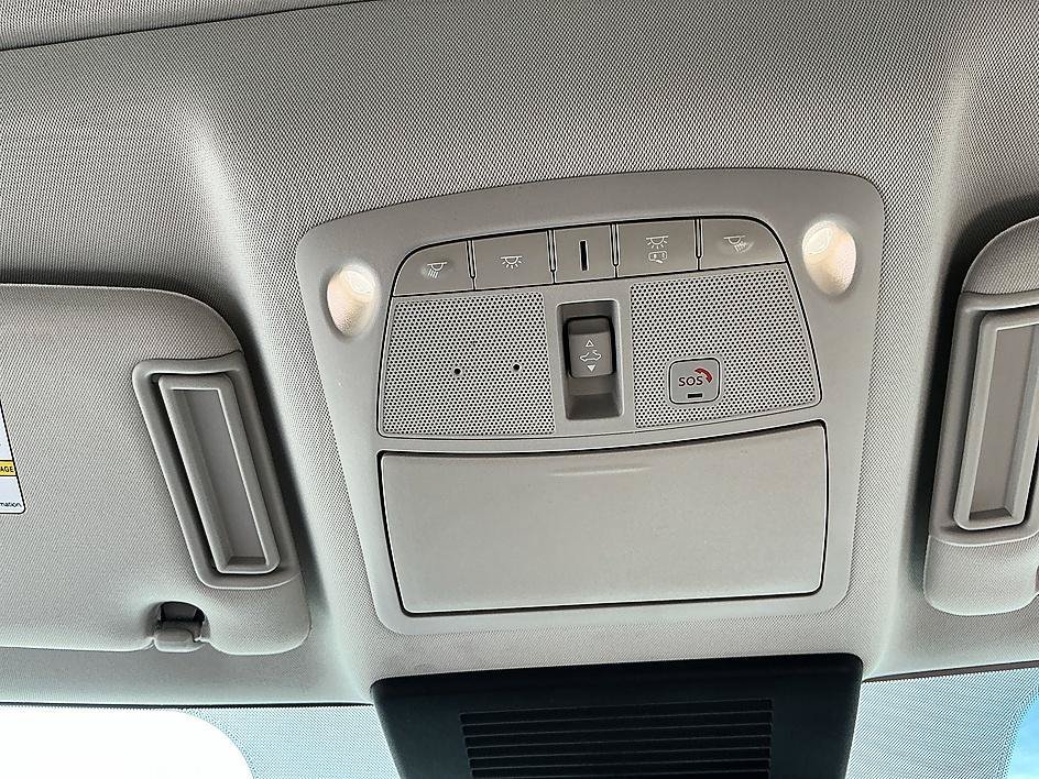 Used 2023 Aspen White Tricoat Nissan Platinum image 23