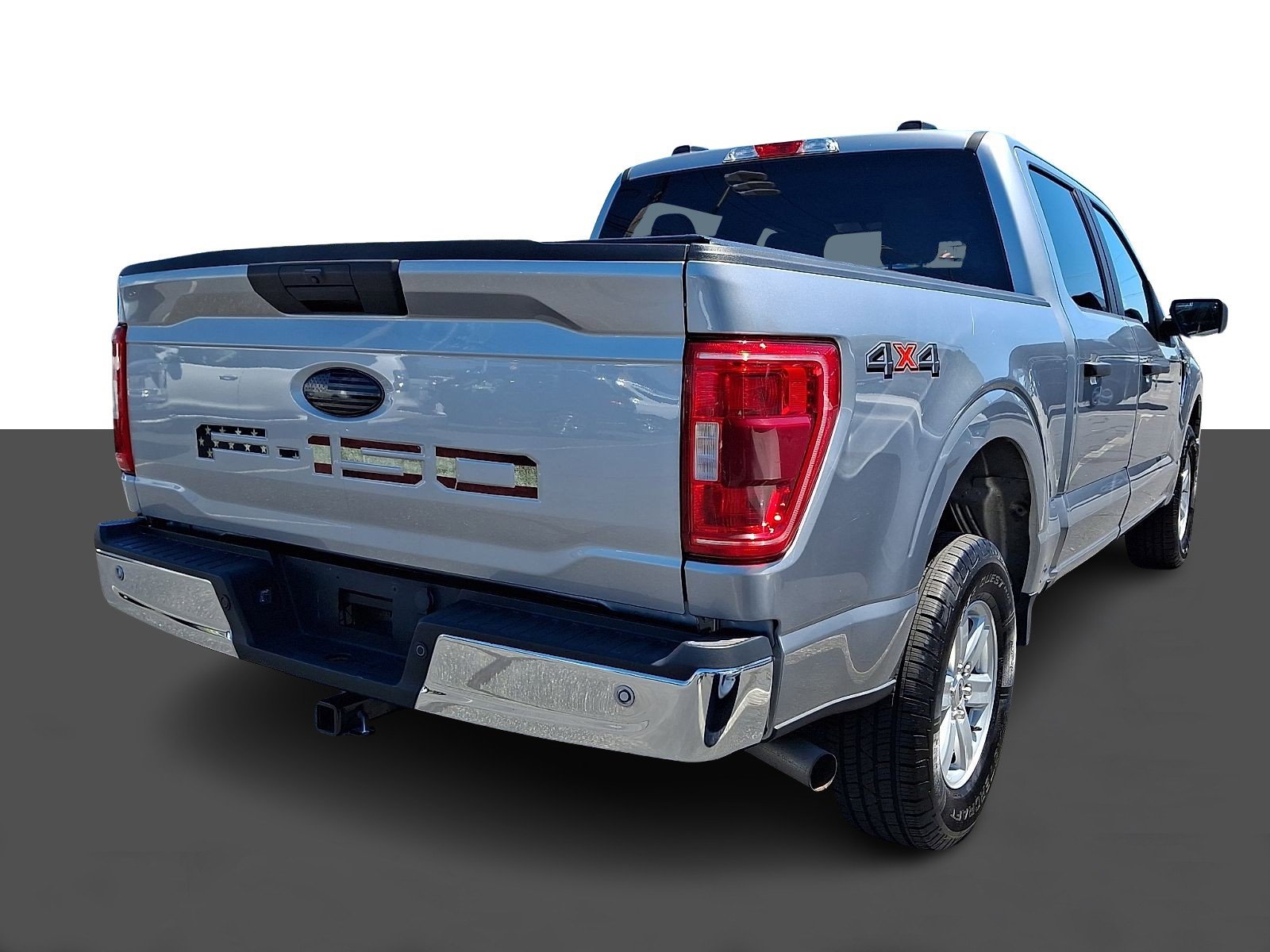 Used 2023 Iconic Silver Metallic Ford XLT image 6