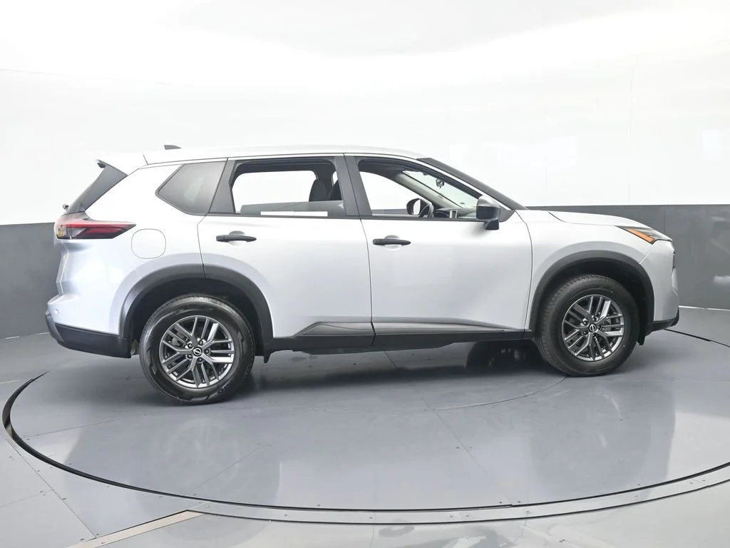 Used 2024 Brilliant Silver Metallic Nissan S image 7