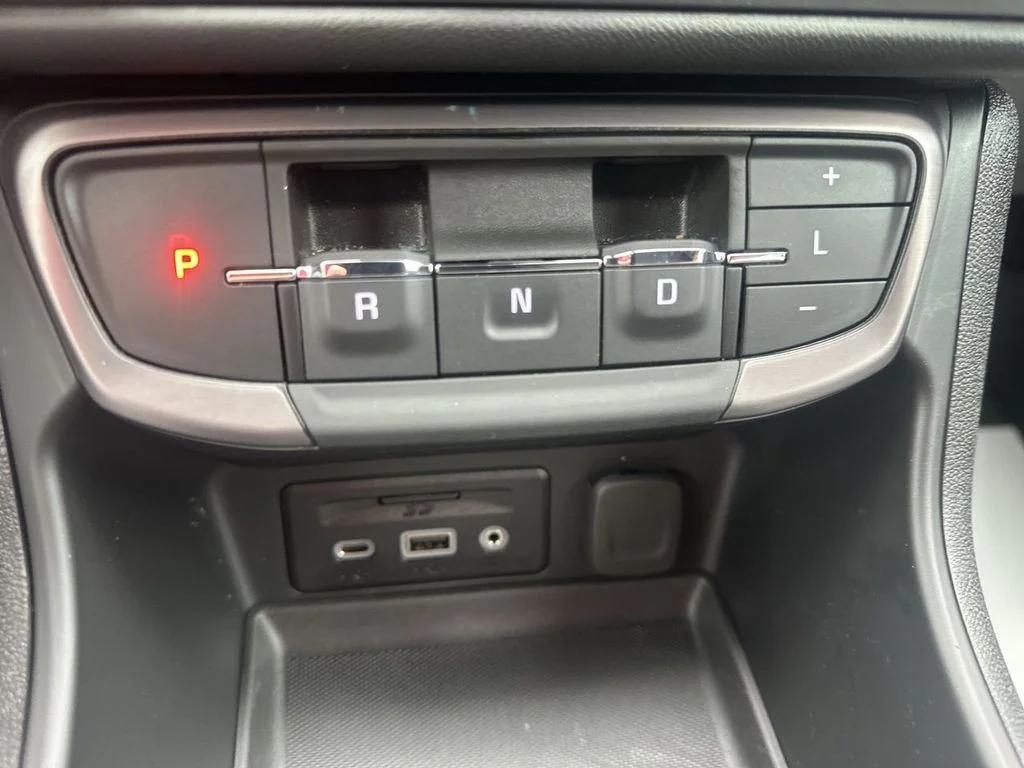 Used 2024 Blue GMC AT4 image 26