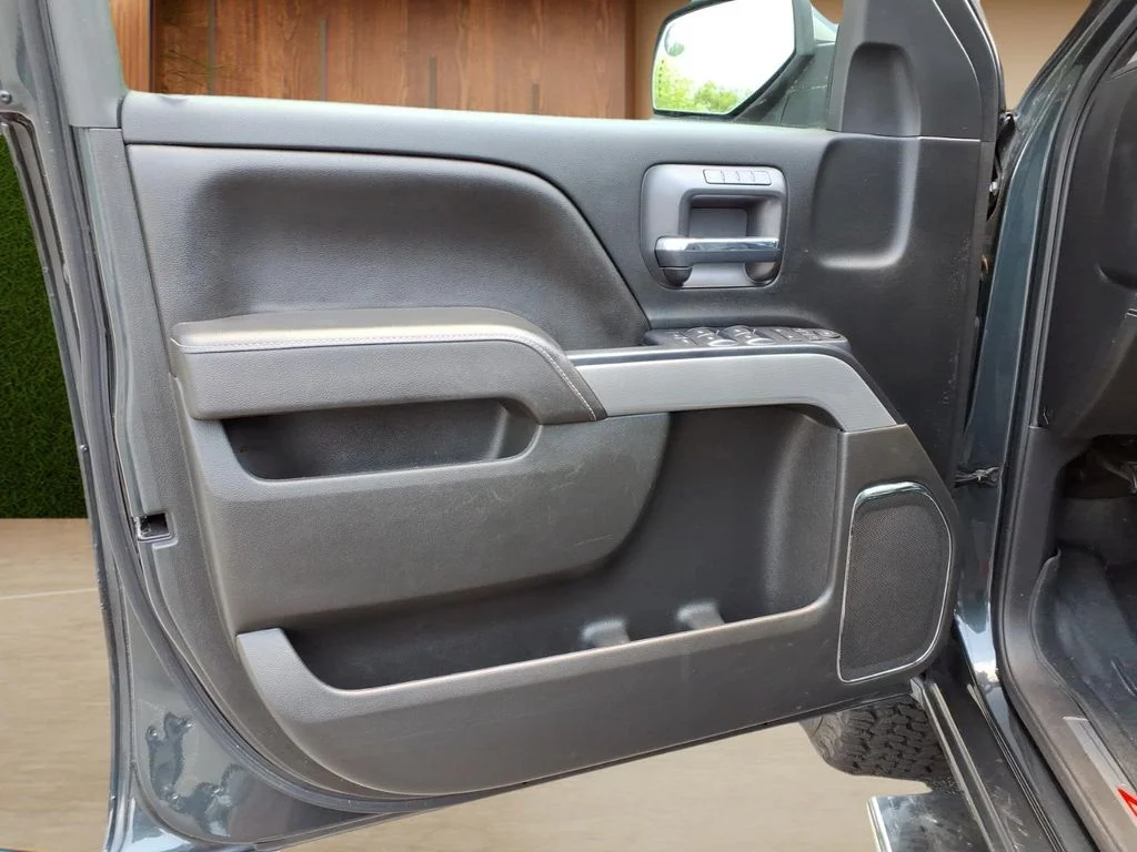 Used 2017 Gray Chevrolet LTZ image 18