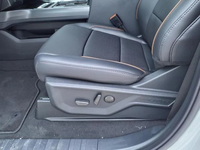 New 2025 Avalanche Ford LARIAT image 23