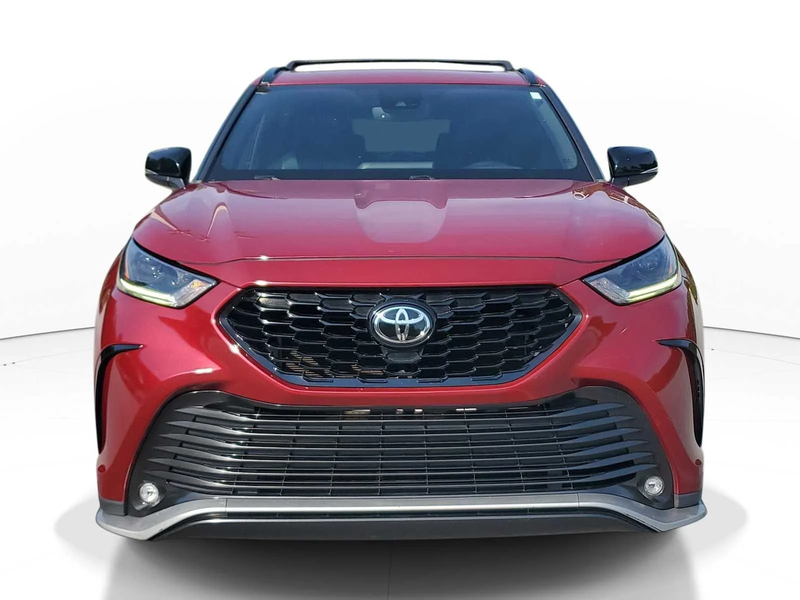 Used 2021 Ruby Flare Pearl Toyota XSE image 2