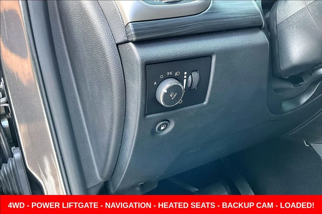 Used 2019 Gray Jeep Altitude image 12