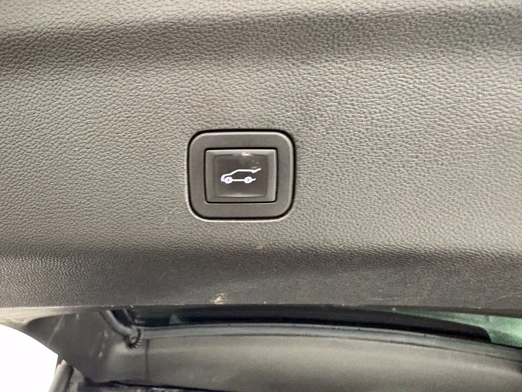 Certified Used 2025 Black Chevrolet Z71 image 22