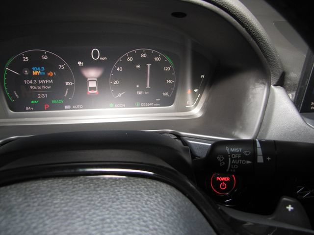Used 2023 Platinum White Honda Touring image 4