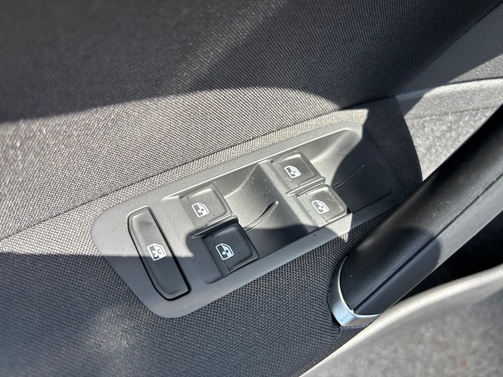 Used 2017 Silver Volkswagen S image 17