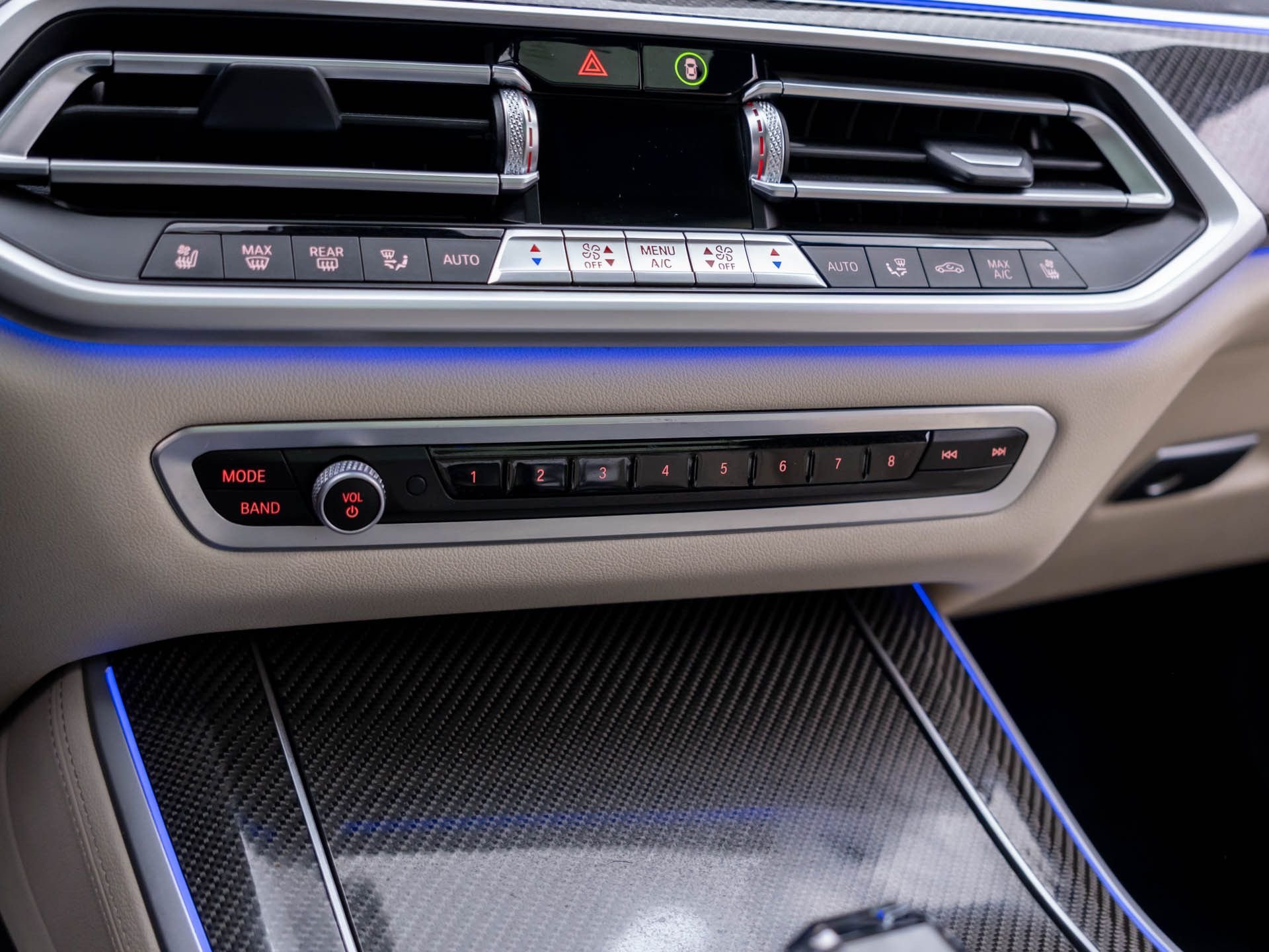 Used 2022 Black Sapphire Metallic BMW M50i image 30