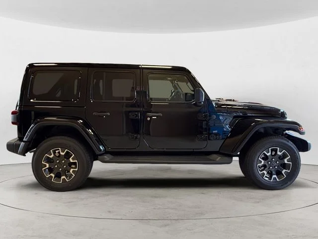 New 2027 Black Jeep Sahara image 7