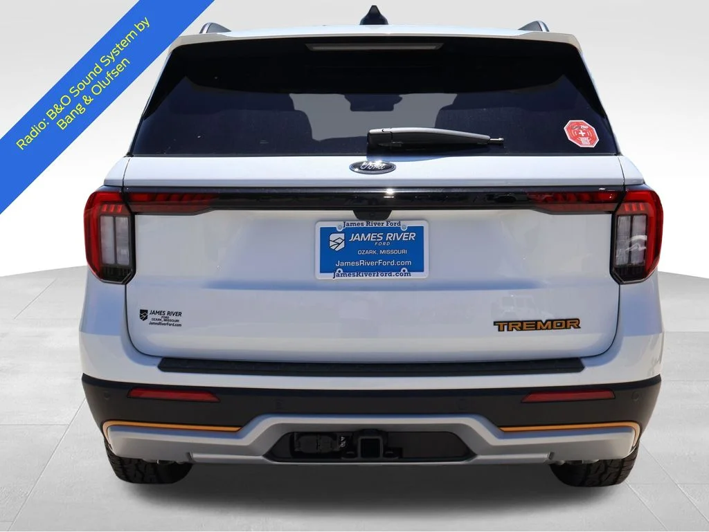 New 2026 Star White Metallic Tri-Coat Ford Tremor® image 4