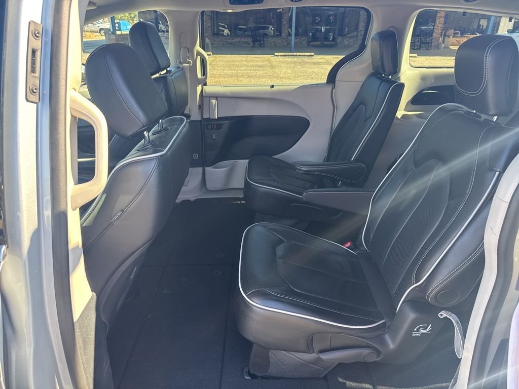 2024 Chrysler Pacifica Limited - Photo 10