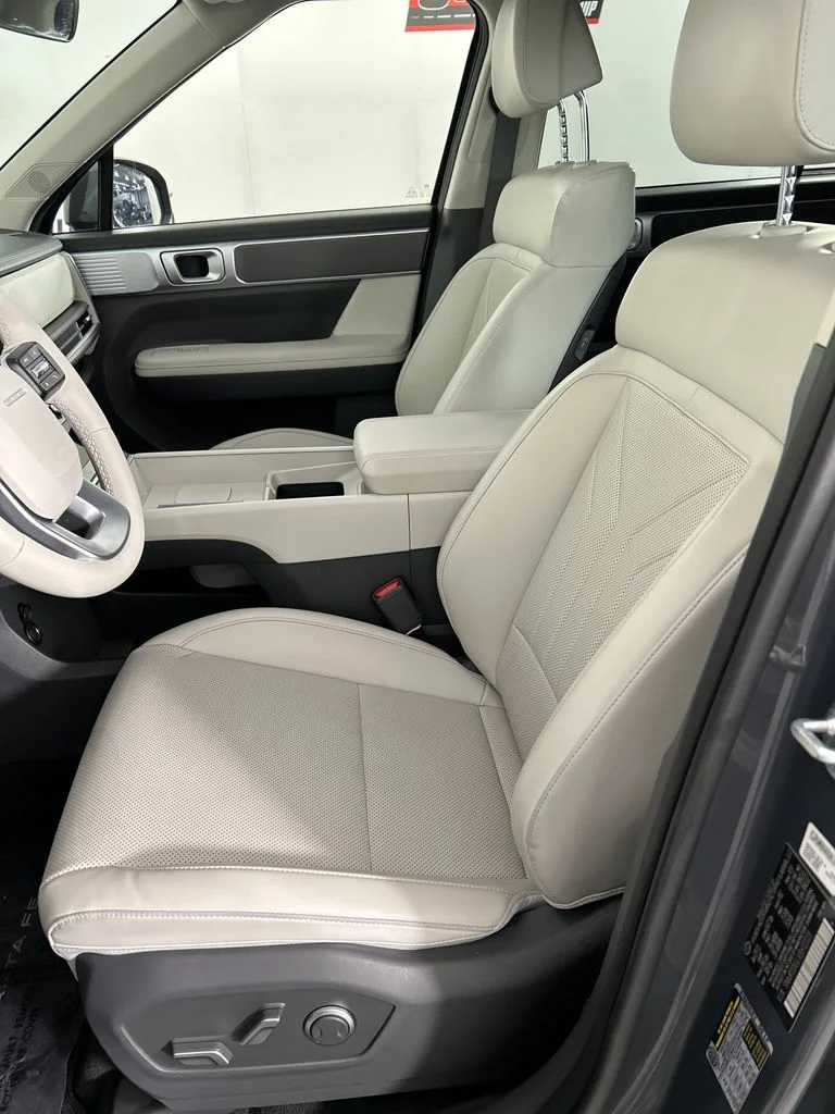 Used 2025 Gray Hyundai SEL image 12