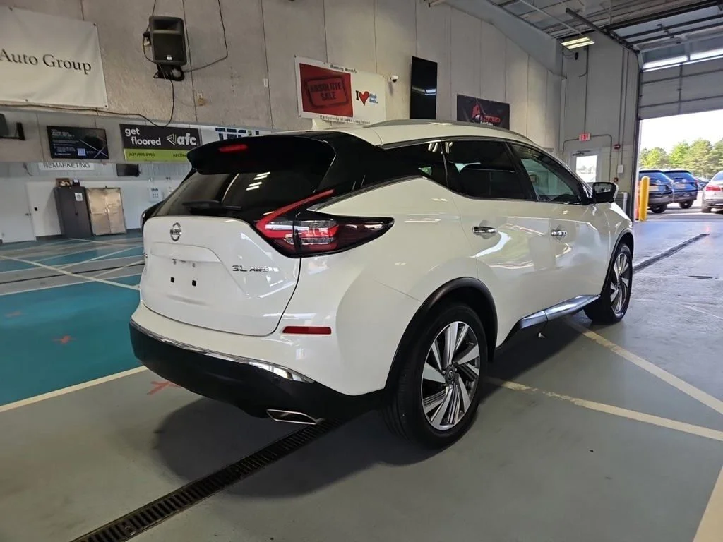 Used 2019 White Nissan SL image 11