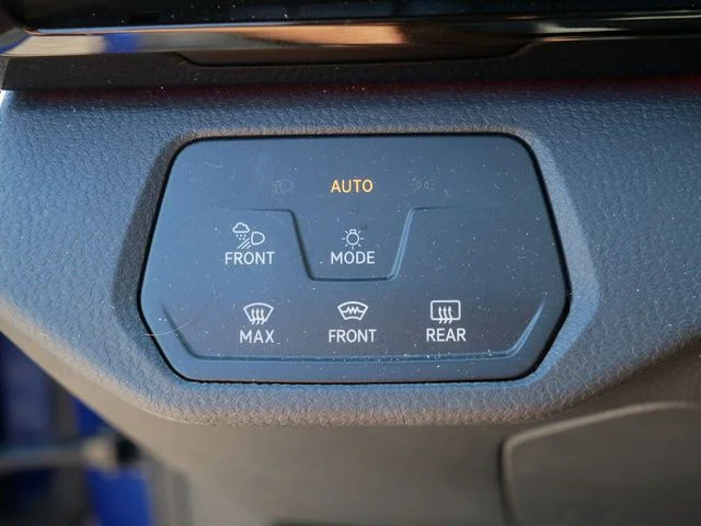 Certified Used 2021 Blue Volkswagen Pro S image 24