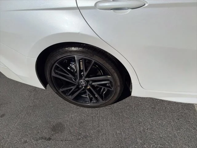 Certified Used 2025 MID BLK/WIND CHILL Toyota  image 23