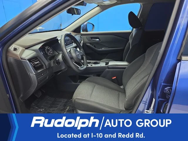 Used 2022 Blue Nissan SV image 9