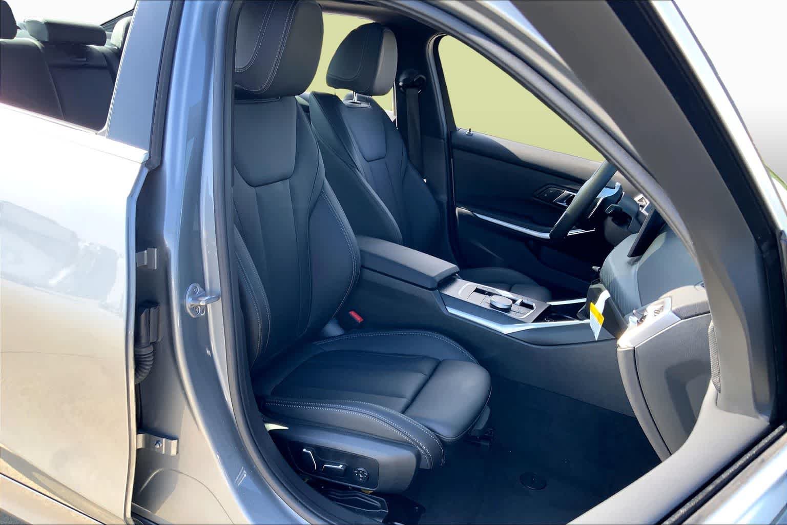 Used 2025 Skyscraper Grey Metallic BMW 330i image 8