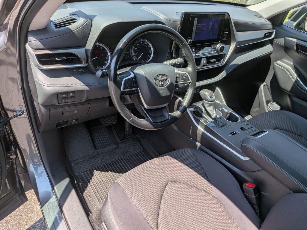 Used 2023 Gray Toyota LE image 13