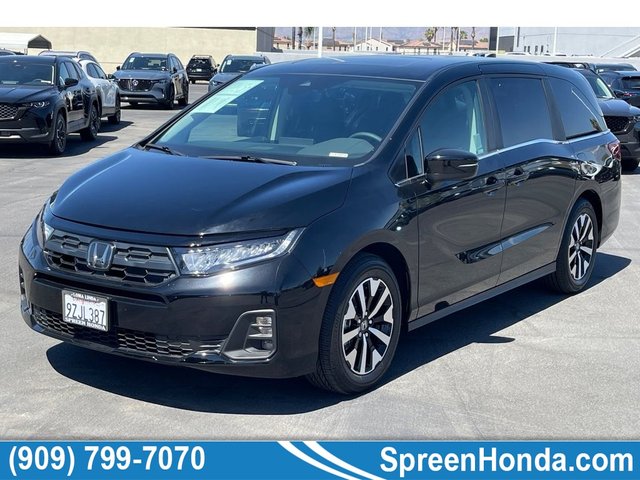 Certified Pre-Owned 2026 Honda Odyssey EX-L 4 Door Van in Corona