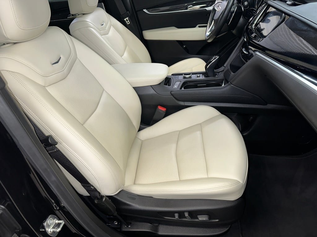 2024 Cadillac XT6 Sport - Photo 38