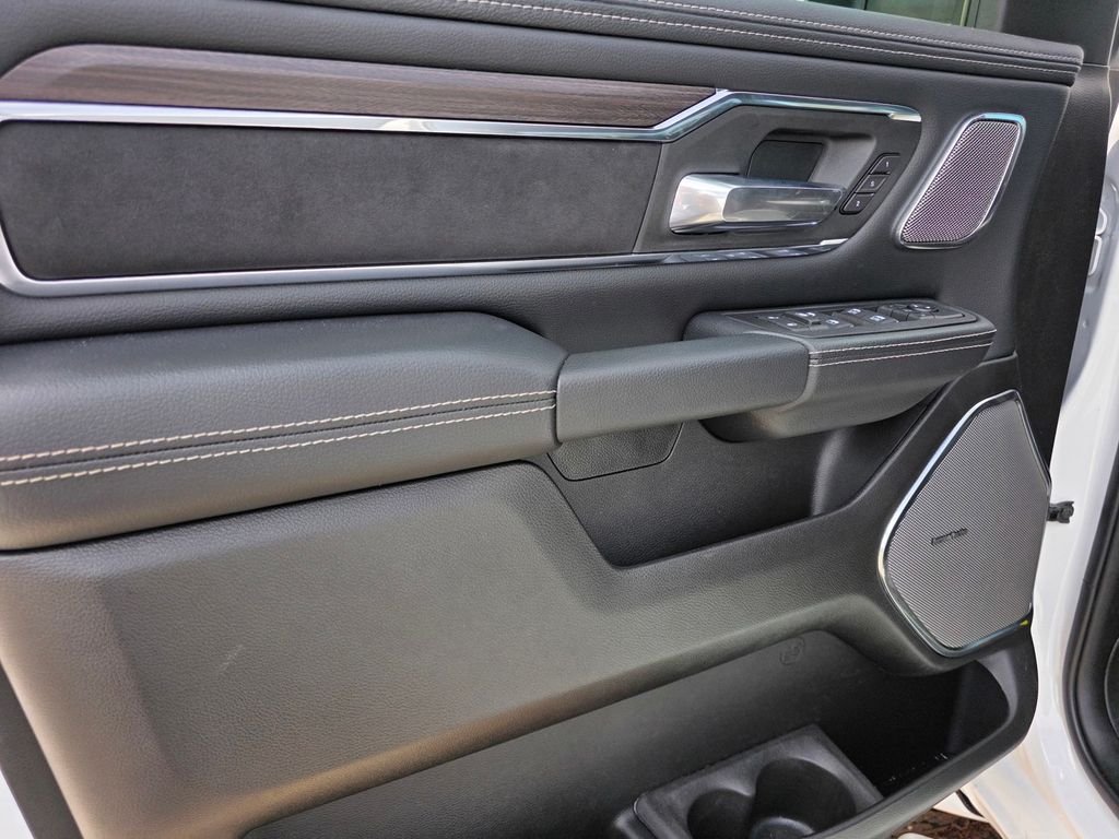 New 2026 Bright White Clear-Coat Exterior Paint RAM Laramie image 8