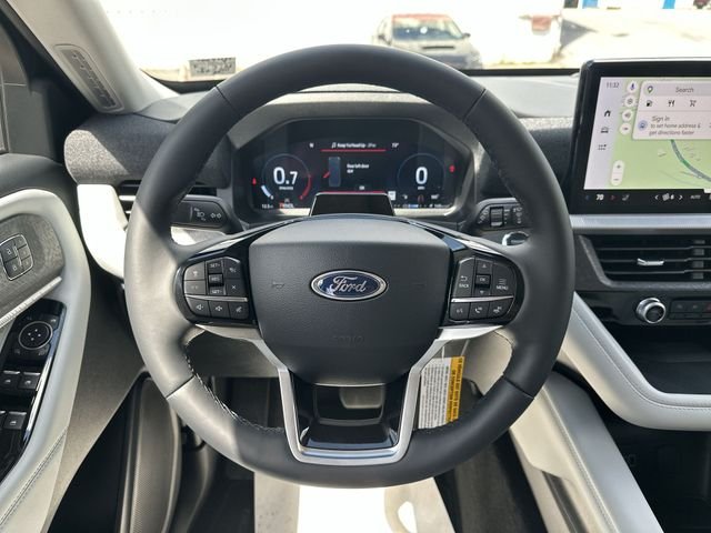 New 2026 Rapid Red Metallic Tinted Clearcoat Ford Platinum™ image 13