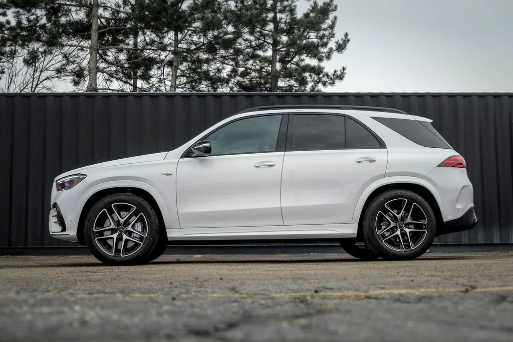 New 2026 Polar White Mercedes-Benz GLE 53 AMG® image 41