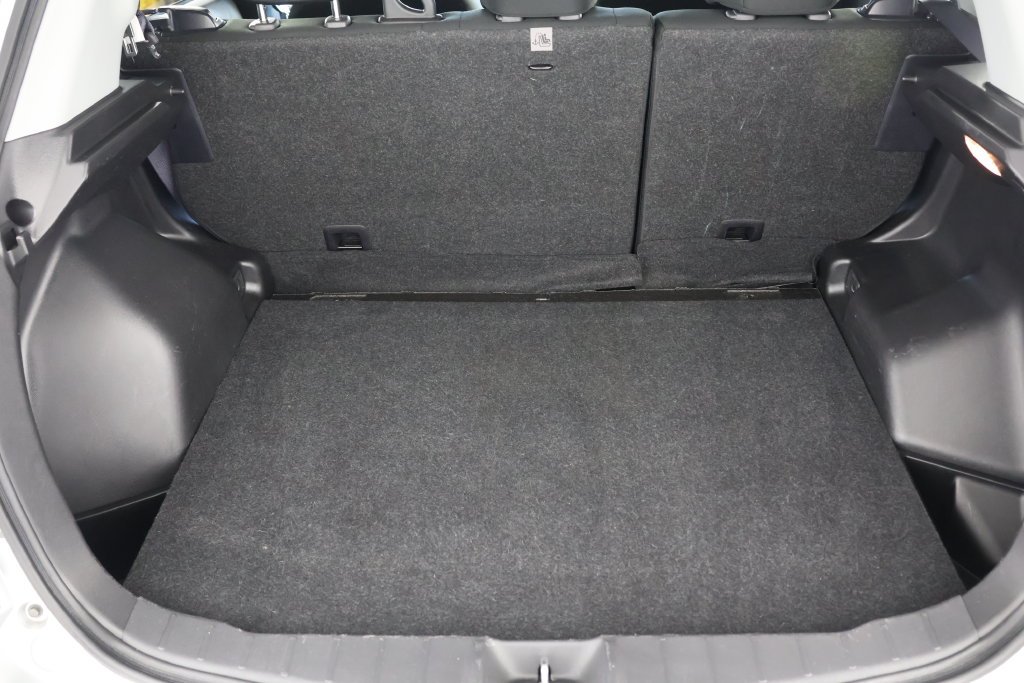 Used 2024  Mitsubishi 2.0 ES image 18